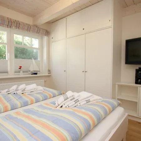Haus-seehund-nr-15-sfw-15 * Wyk auf Föhr