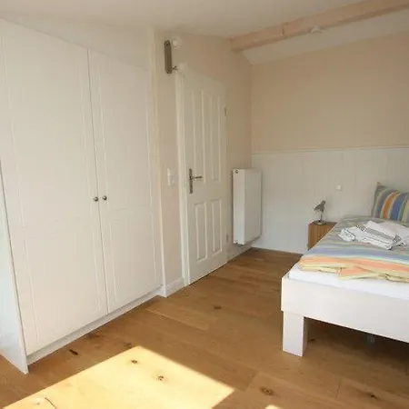 Casa de Férias Haus-seehund-nr-15-sfw-15 Wyk auf Föhr